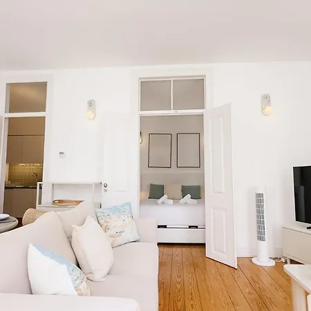 Stylish Alfama | River Views By The Se Daire