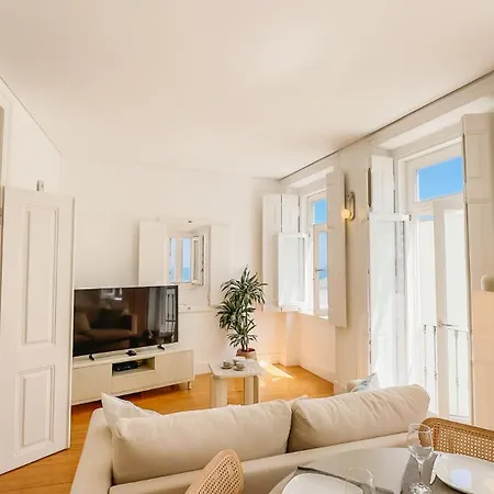 Daire Stylish Alfama | River Views By The Se