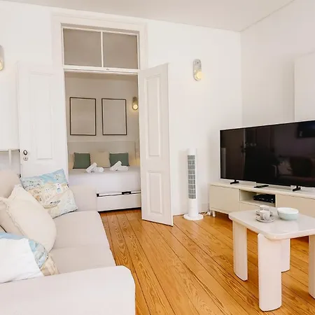Daire Stylish Alfama | River Views By The Se Lisboa